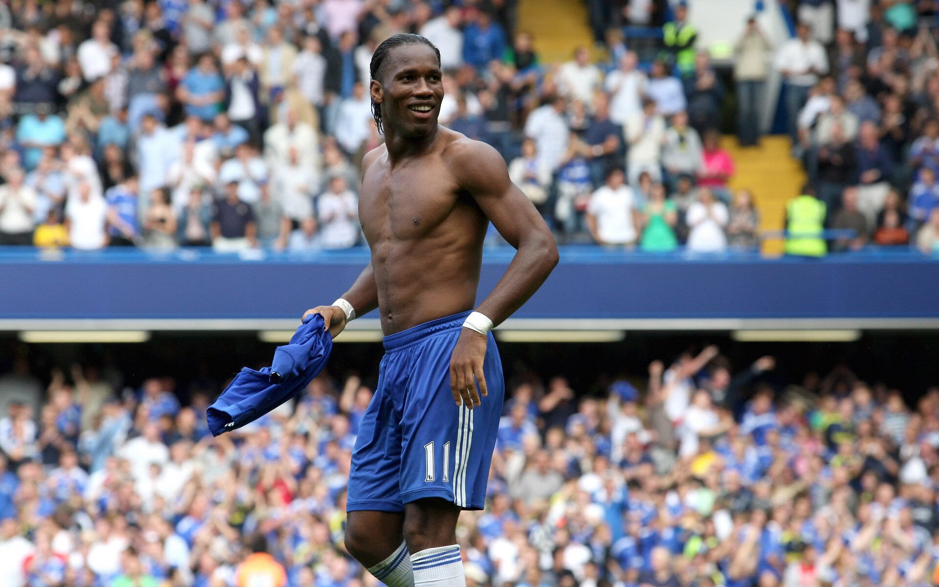 国际赛事义卖活动筹资助学，社会影响力扩大，义卖捐赠活动的意义