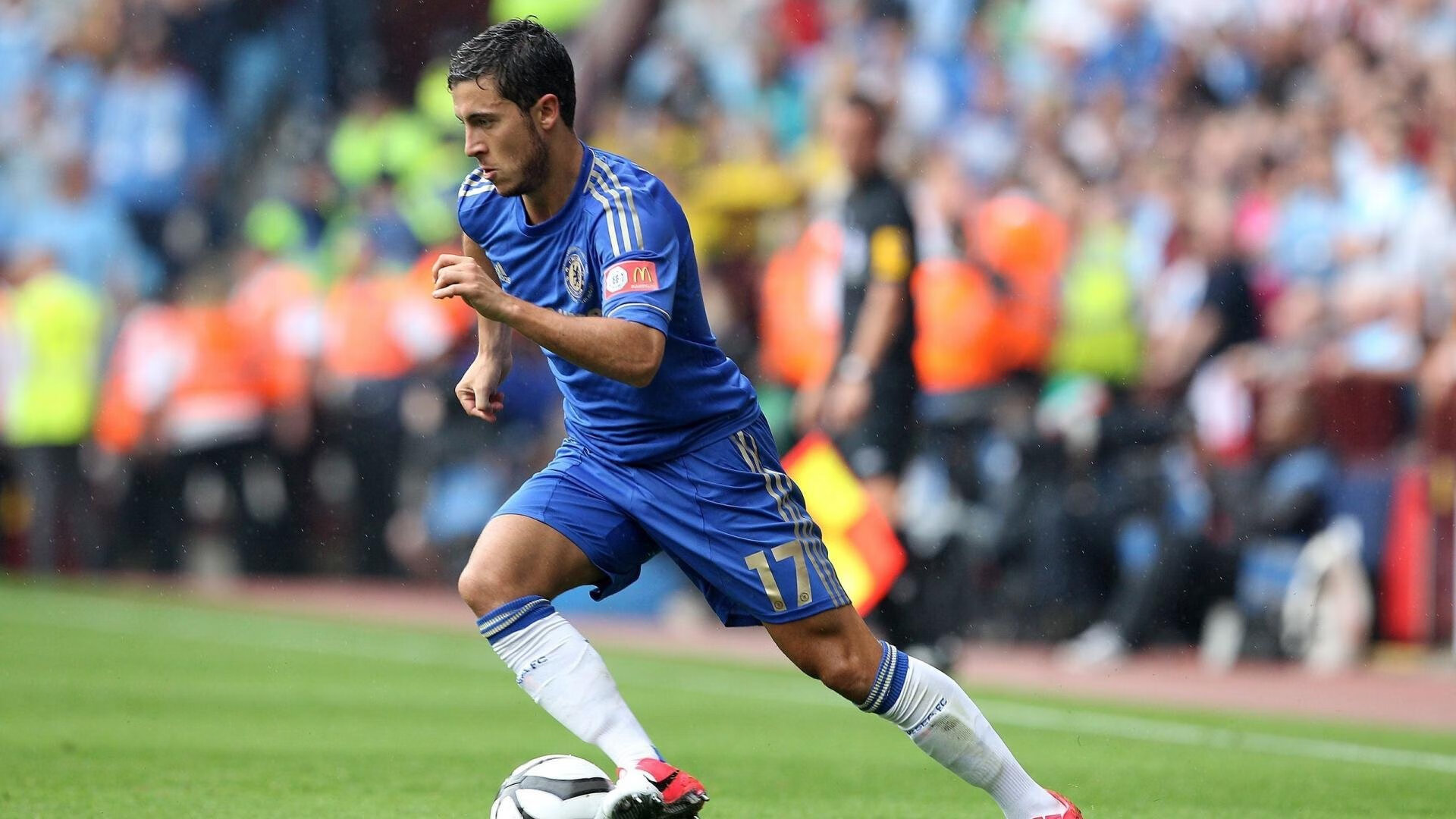 巴尔：每次防守后的反击，他都能迅速找到全黑队的进攻突破点，巴尔巴训练