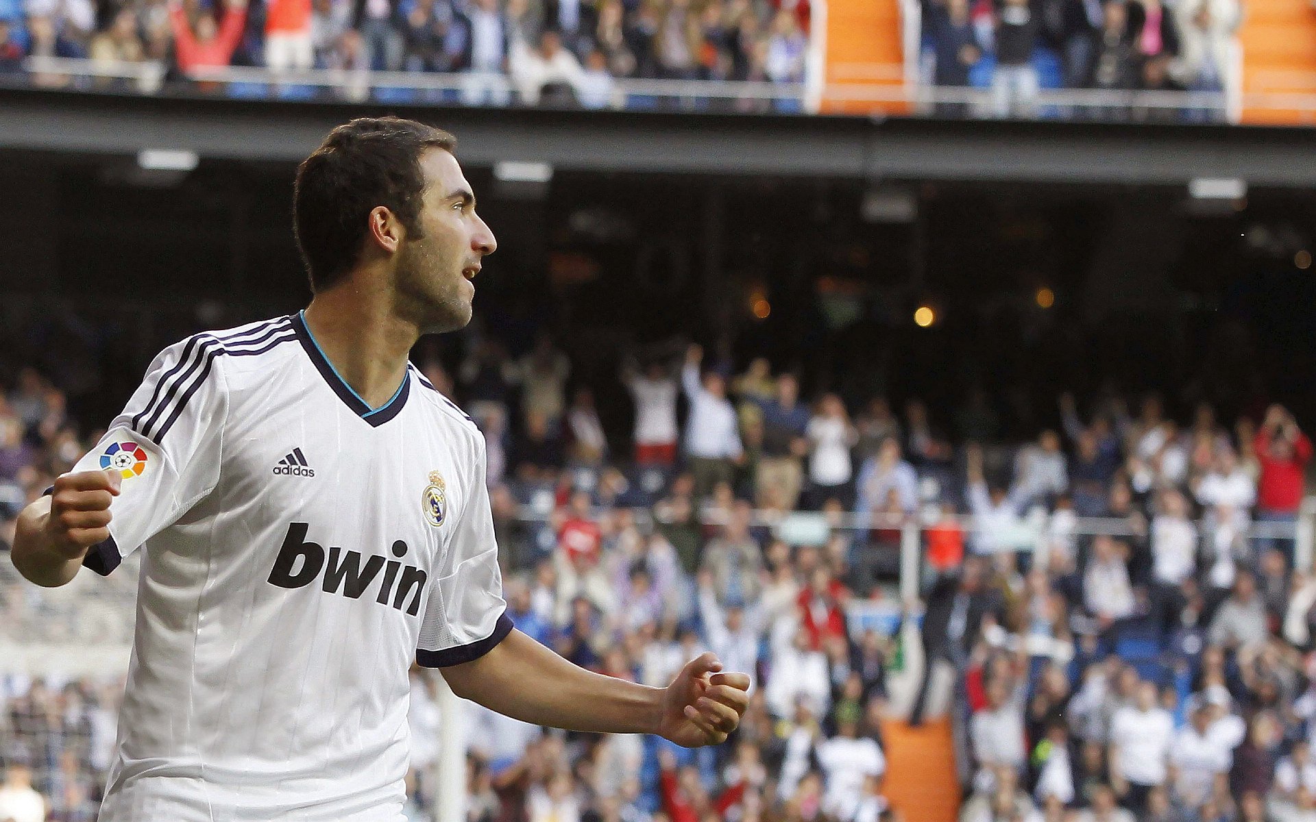 德甲快节奏引领：每次攻防都让人生畏，德甲最快提前几轮夺冠